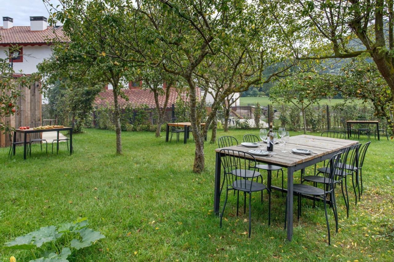Apartamentos Turisticos Rurales Iturburuarena Alkotz Exteriör bild
